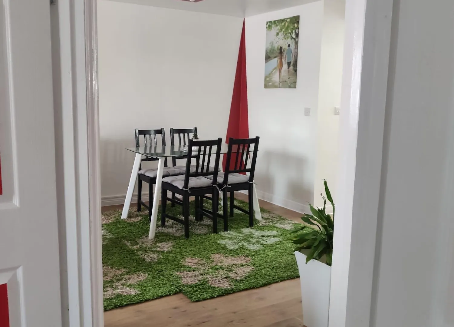 Captivating 3-Bed Apartment In Romford 0*,  United Kingdom