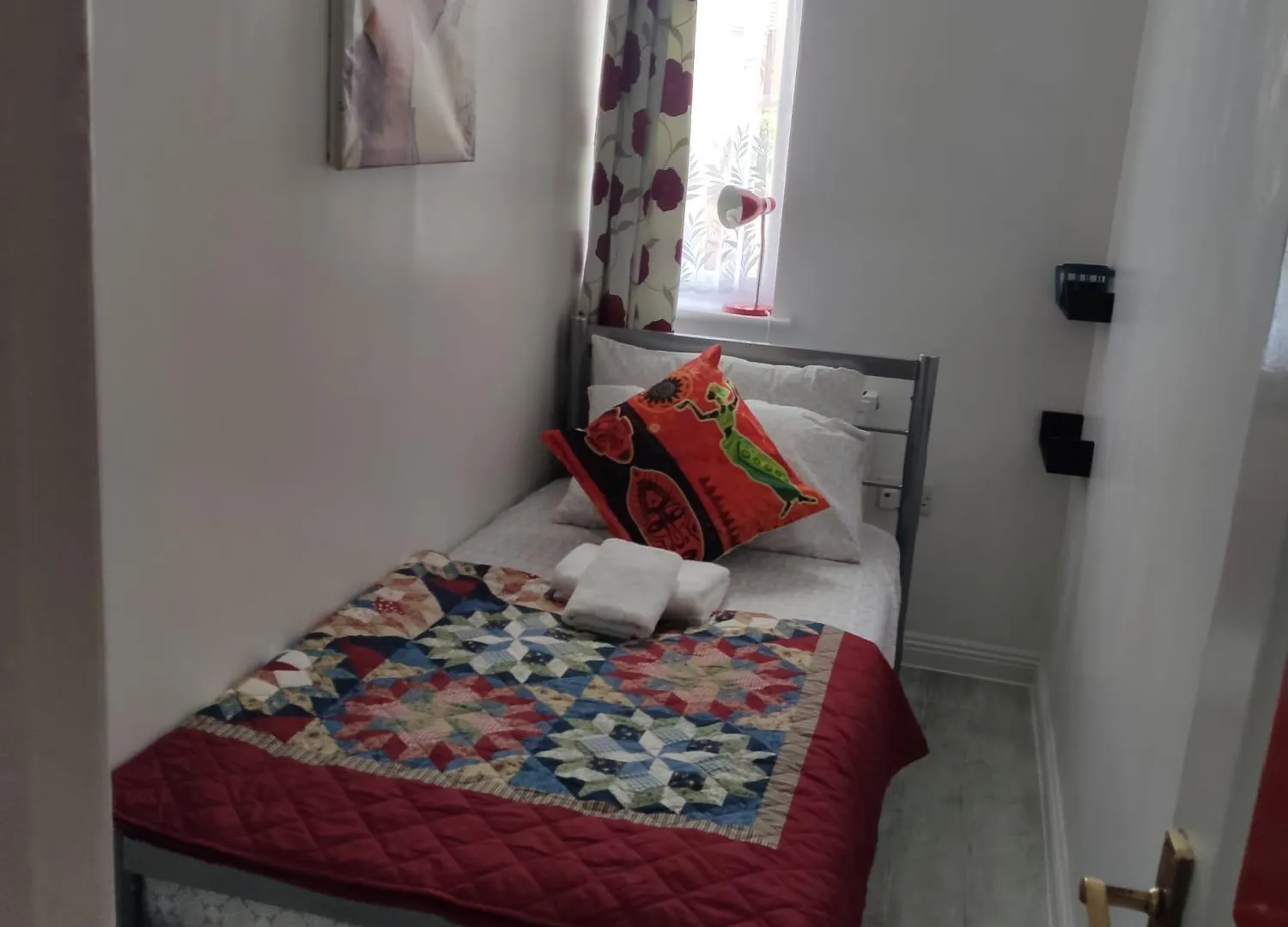 Captivating 3-Bed Apartment In رومفورد